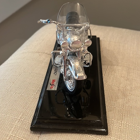 Harley Davidson Maisto figure - Picture 2 of 5